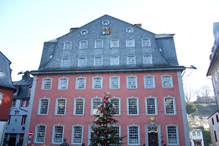 Kerstmarkt Monschau - Rotes Haus - Let it snow